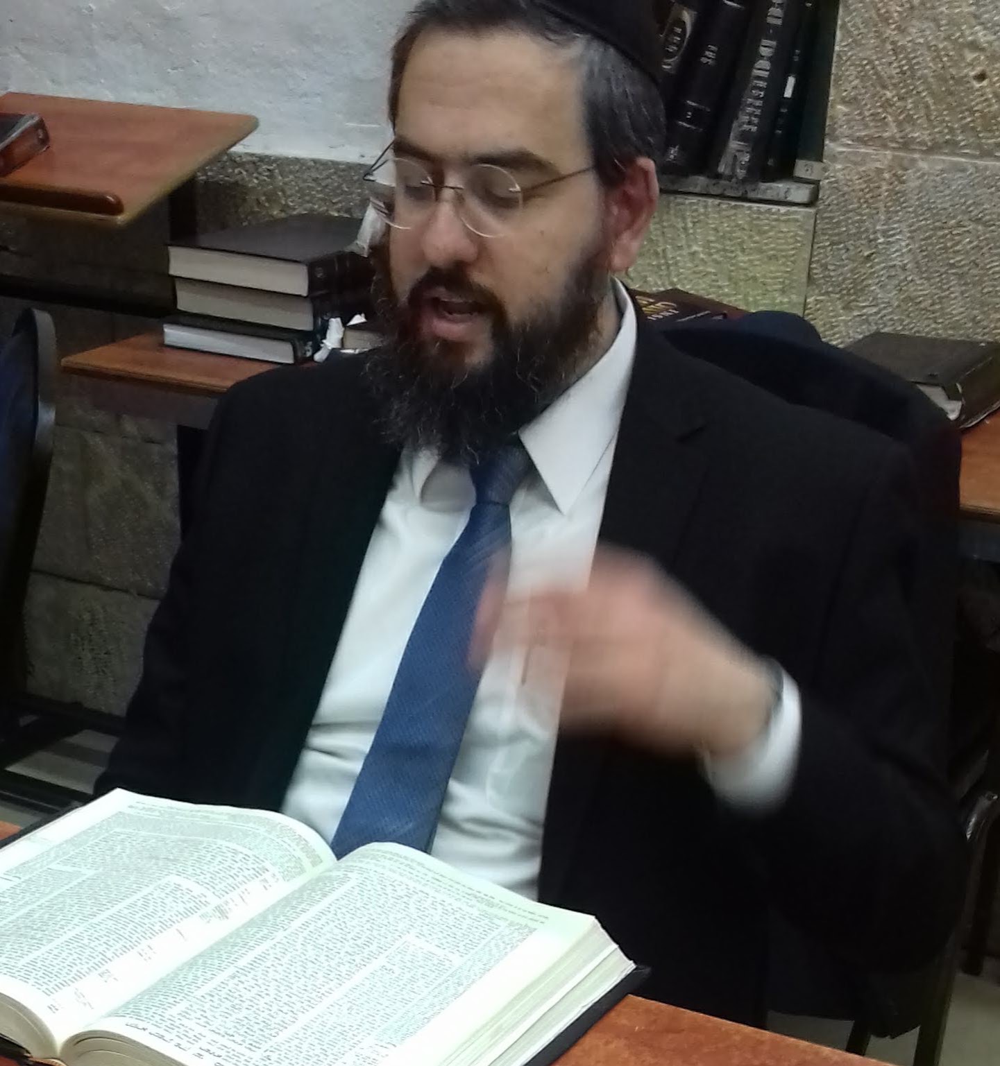Portrait of Rabbi Yisroel Dovid Roberg
